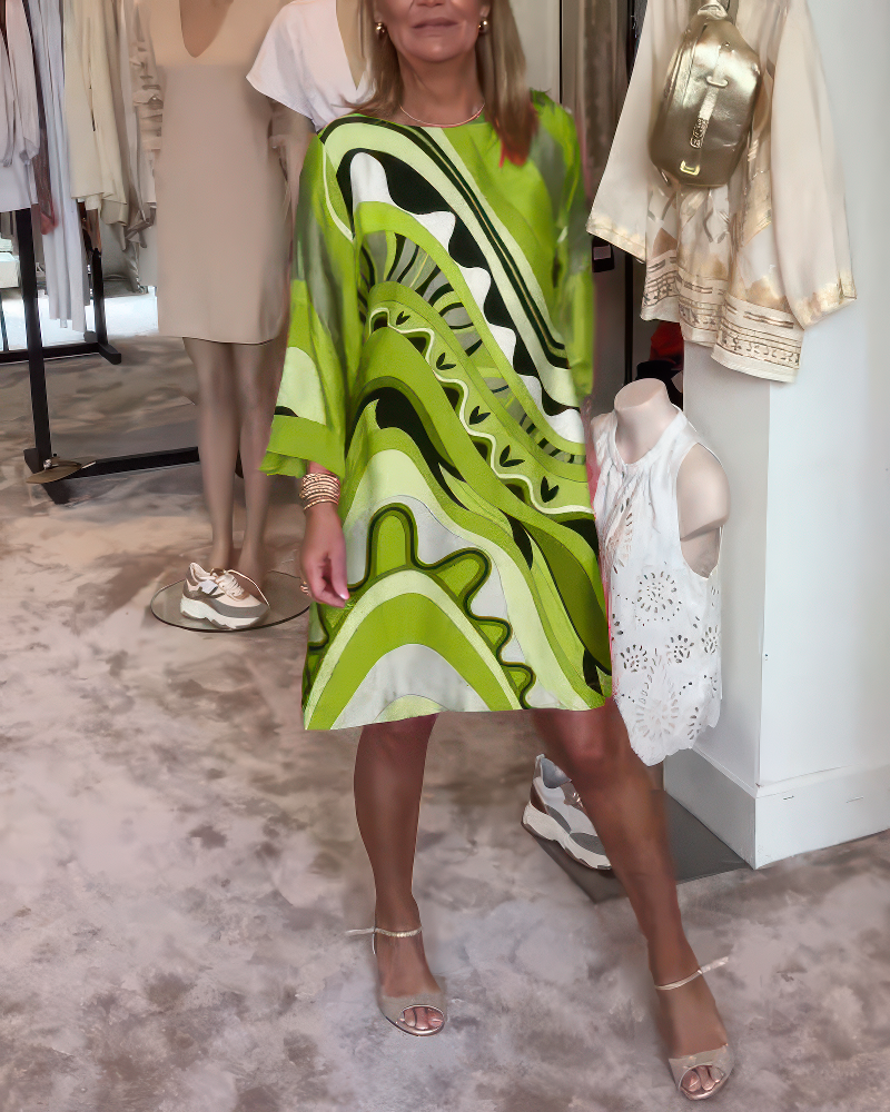 Chiara – Elegant Round Neck Dress