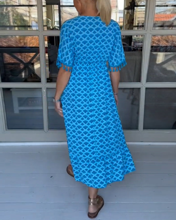 Carla | V-neck casual dress with print