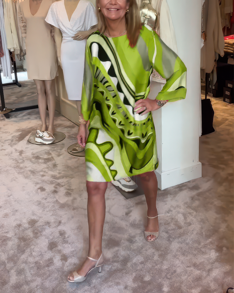 Chiara – Elegant Round Neck Dress